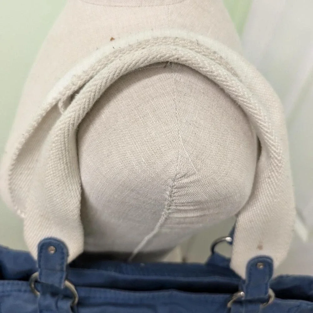 Aeropostale blue canvas tote‎ bag with white embroidery